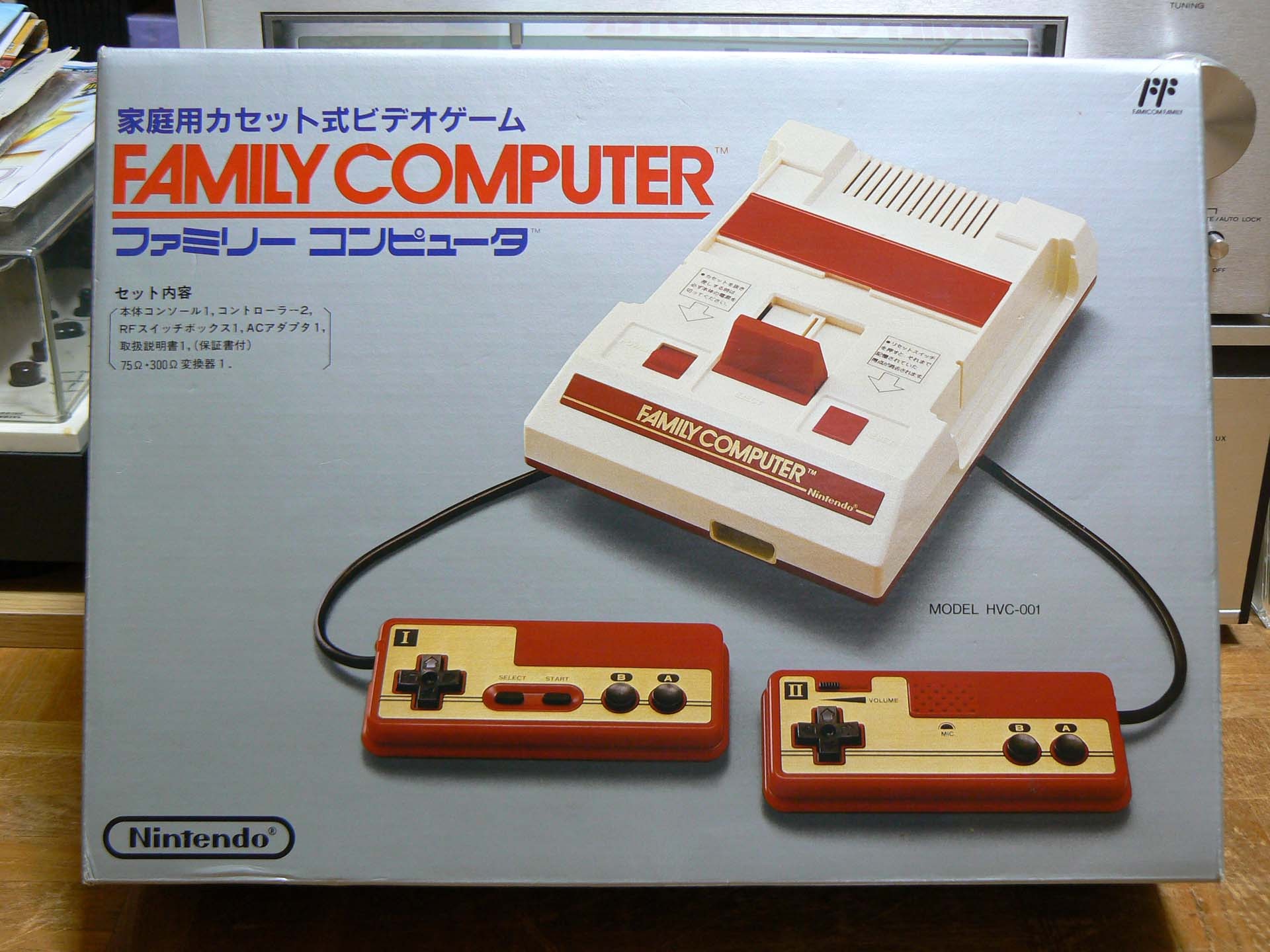 美品】Nintendo HVC-001 初代ファミコン ☆説明書完備-