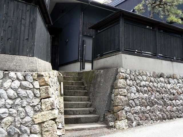 P1030835-1200.jpg
