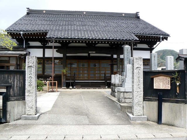 P1030844-1200.jpg