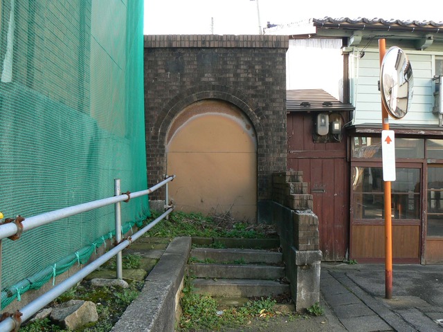 P1050792-2048.jpg