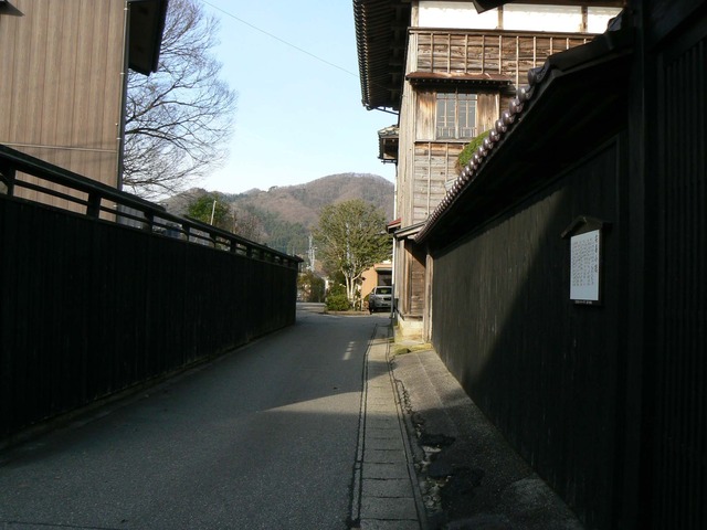 P1050853-2048.jpg