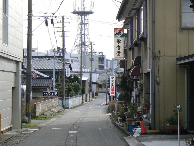 P1050869-2048.jpg
