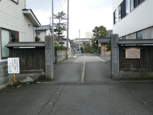 P1060292-2048.jpg