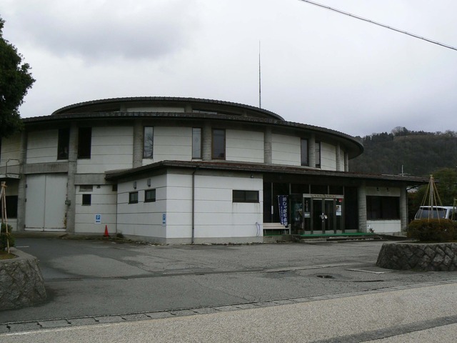 P1060375-2048.jpg