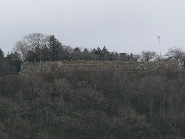 P1060376-2048.jpg