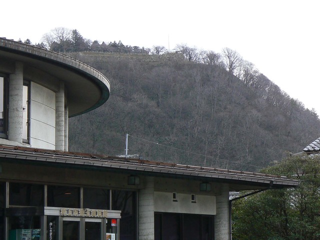 P1060548-2048.jpg
