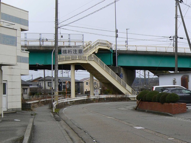 P1060717-2048.jpg