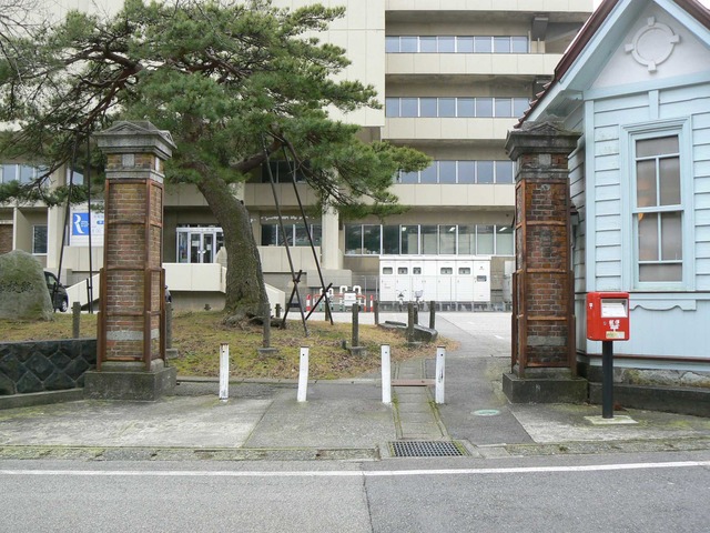 P1060759-2048.jpg