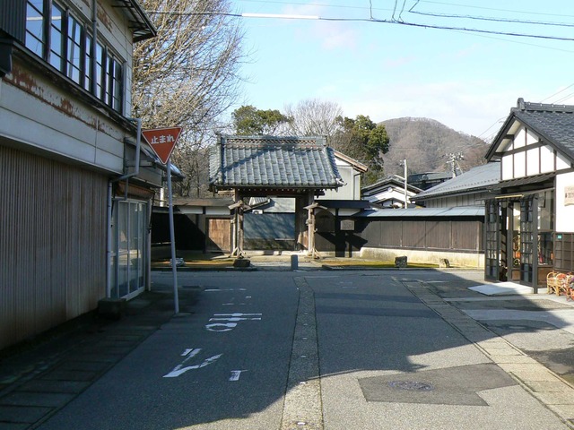 P1070009-2048.jpg