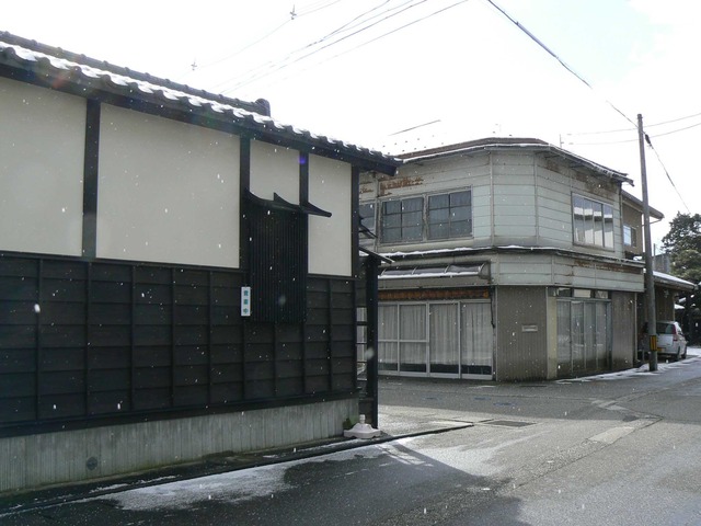 P1070198-2048.jpg