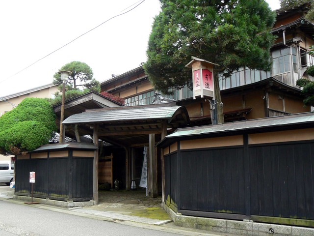 P1080100-2048.jpg