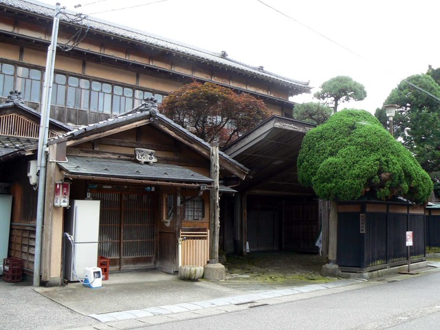 P1080101-2048.jpg