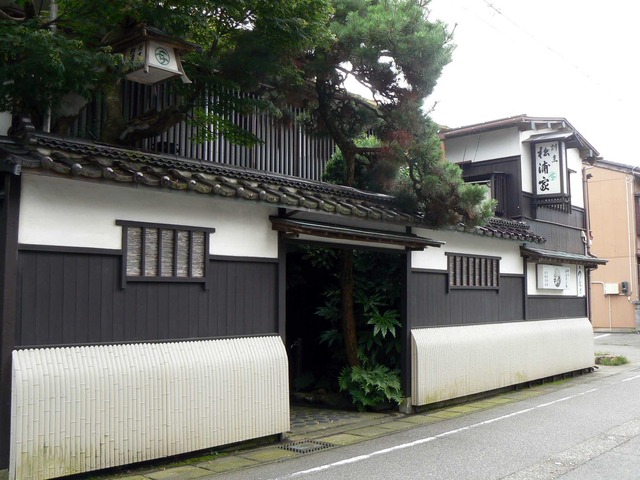P1080104-2048.jpg