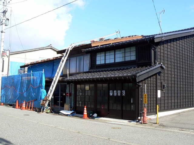 P1080976-2048.jpg