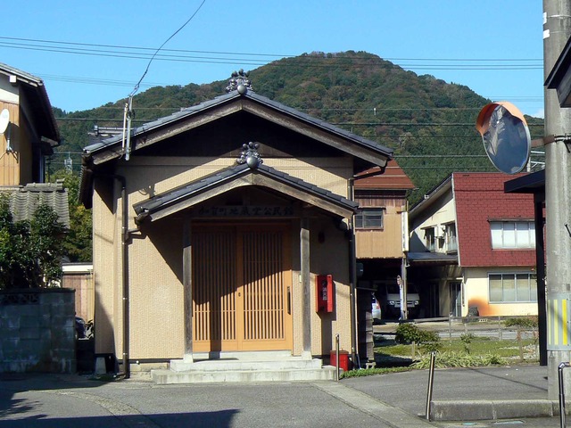 P1080997-2048.jpg