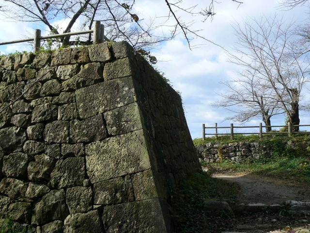 P1090240-2048.jpg