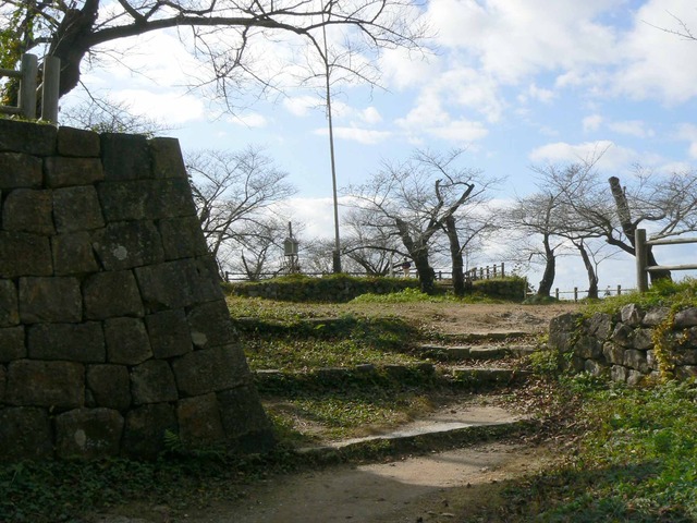 P1090241-2048.jpg