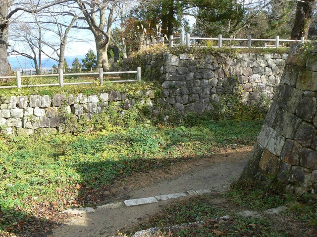 P1090676-2048.jpg