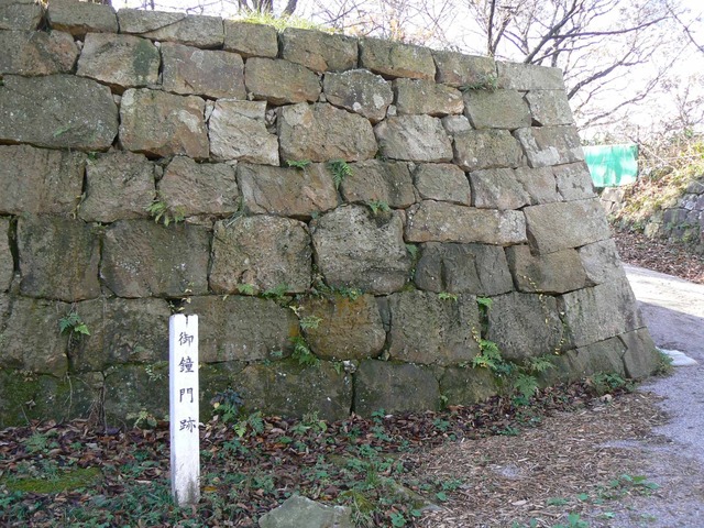 P1090709-2048.jpg