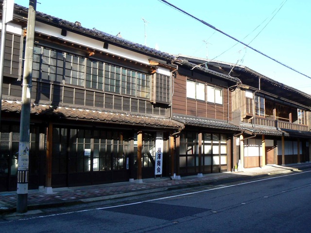 P1090730-2048.jpg