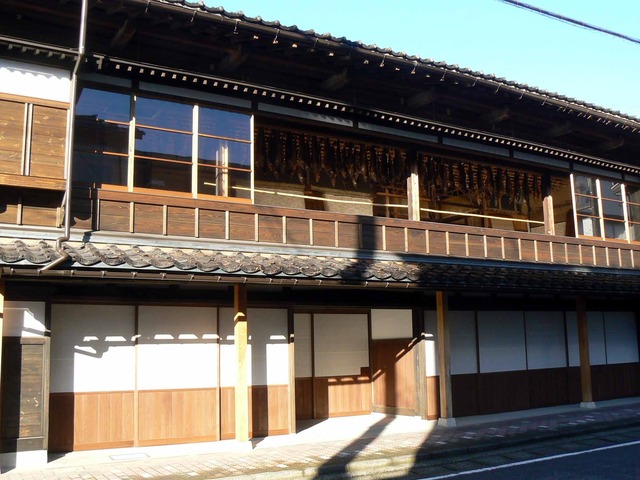P1090731-2048.jpg