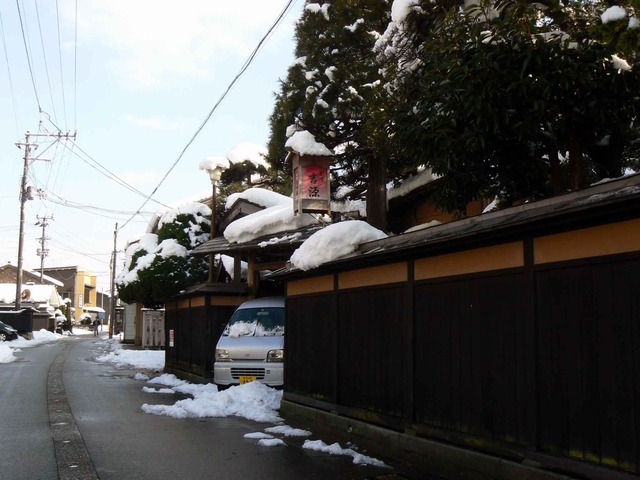 P1100142-2048.jpg