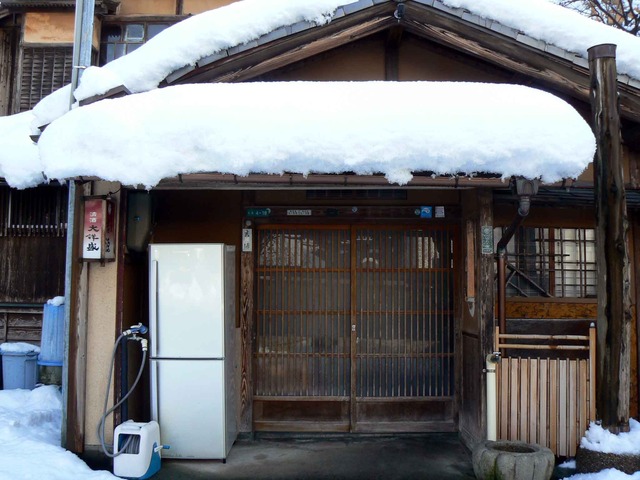 P1100144-2048.jpg