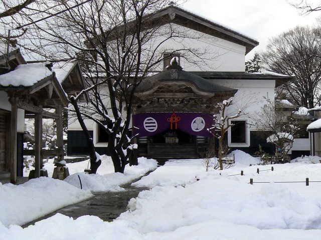 P1100196-2048.jpg