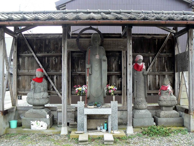 P1100905-2048.jpg
