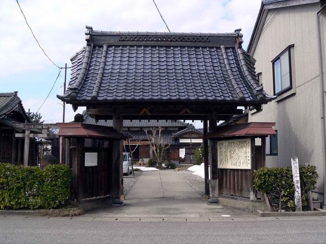 P1100945-2048.jpg
