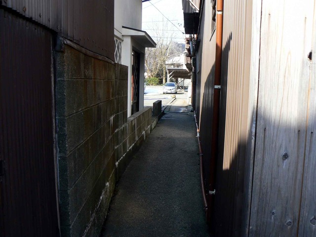 P1100998-2048.jpg