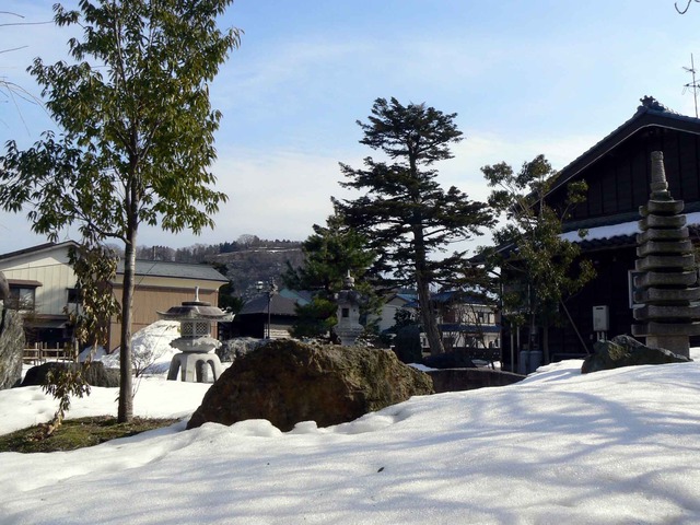 P1110005-2048.jpg