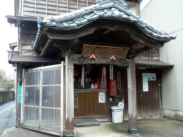 P1110043-2048.jpg