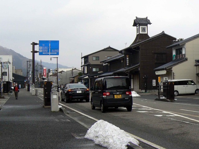 P1110061-2048.jpg