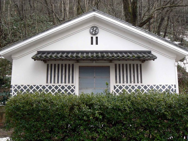 P1110140-2048.jpg