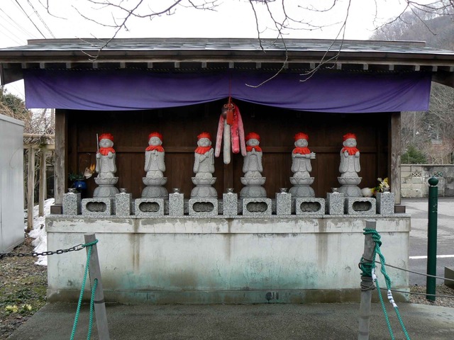 P1110156-2048.jpg
