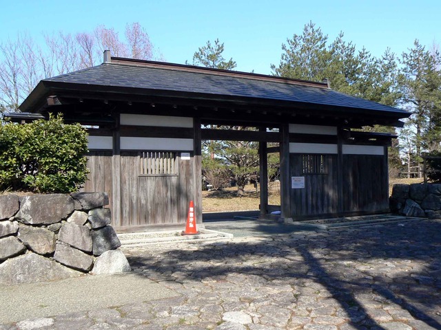 P1110284-2048.jpg