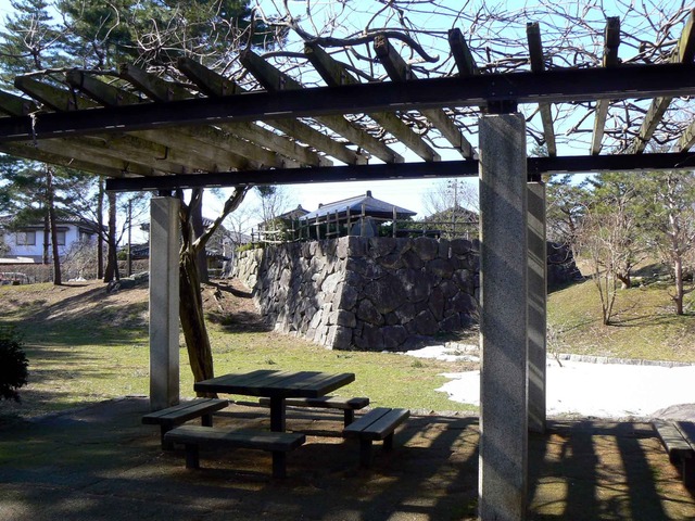 P1110341-2048.jpg