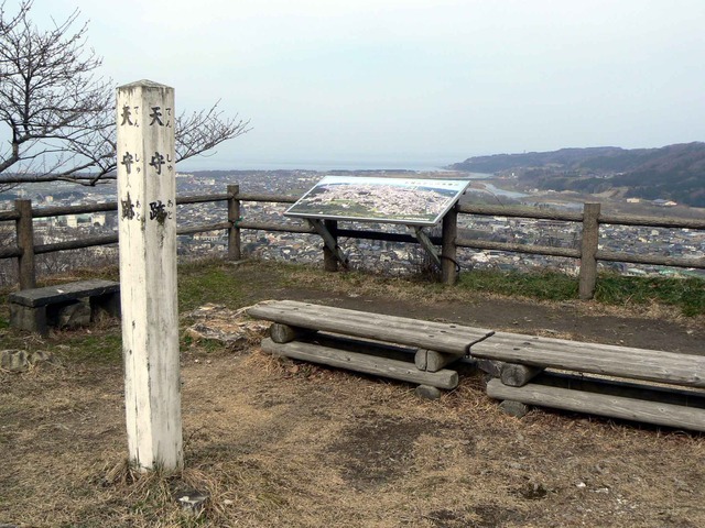 P1110736-2048.jpg